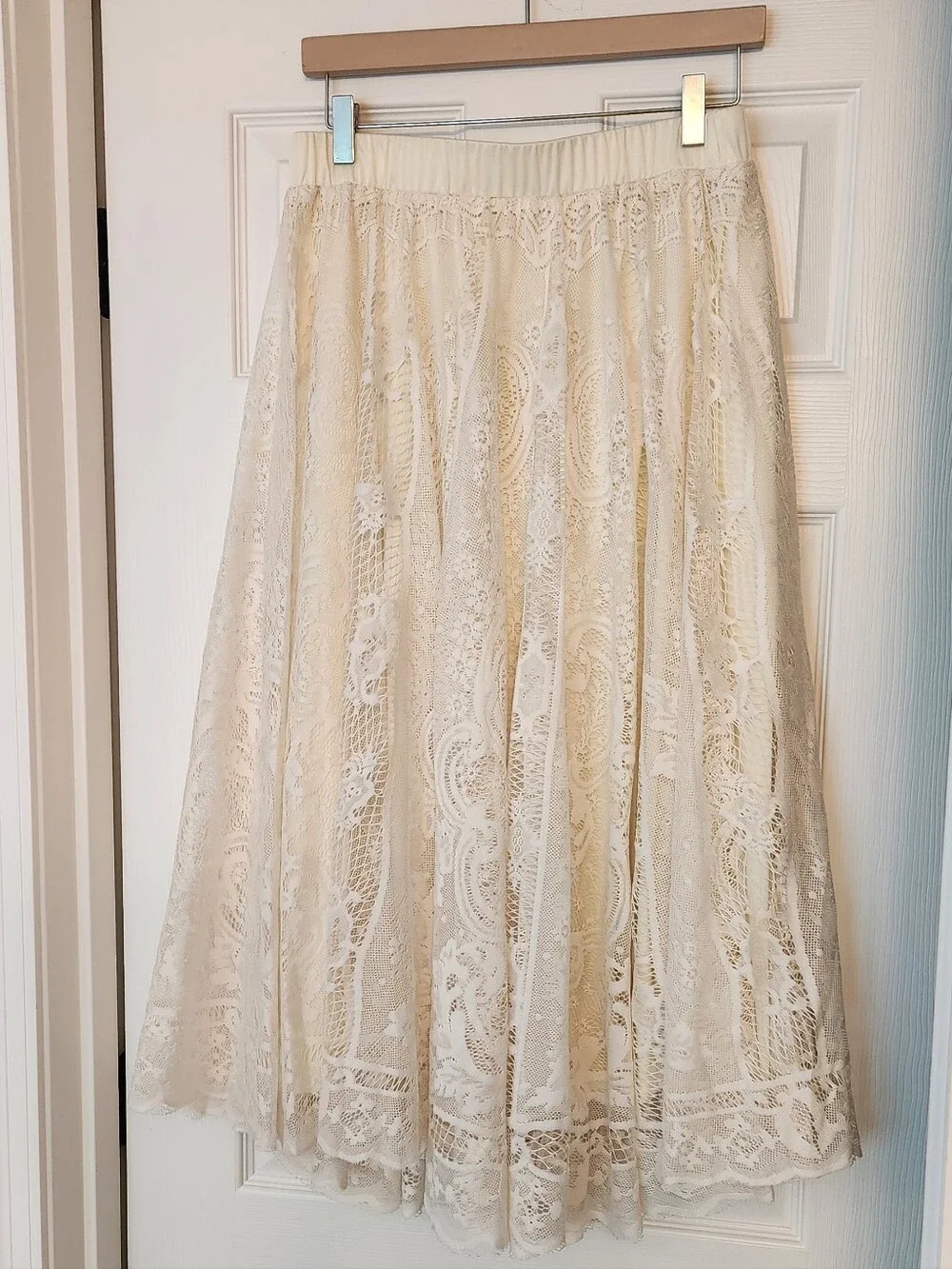 Stunning Lace True Midi Cream SkirtCream Lace A-Line Midi Skirt Size Large - Picture 1 of 4